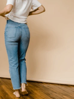 Chelsie Classic High Rise Straight