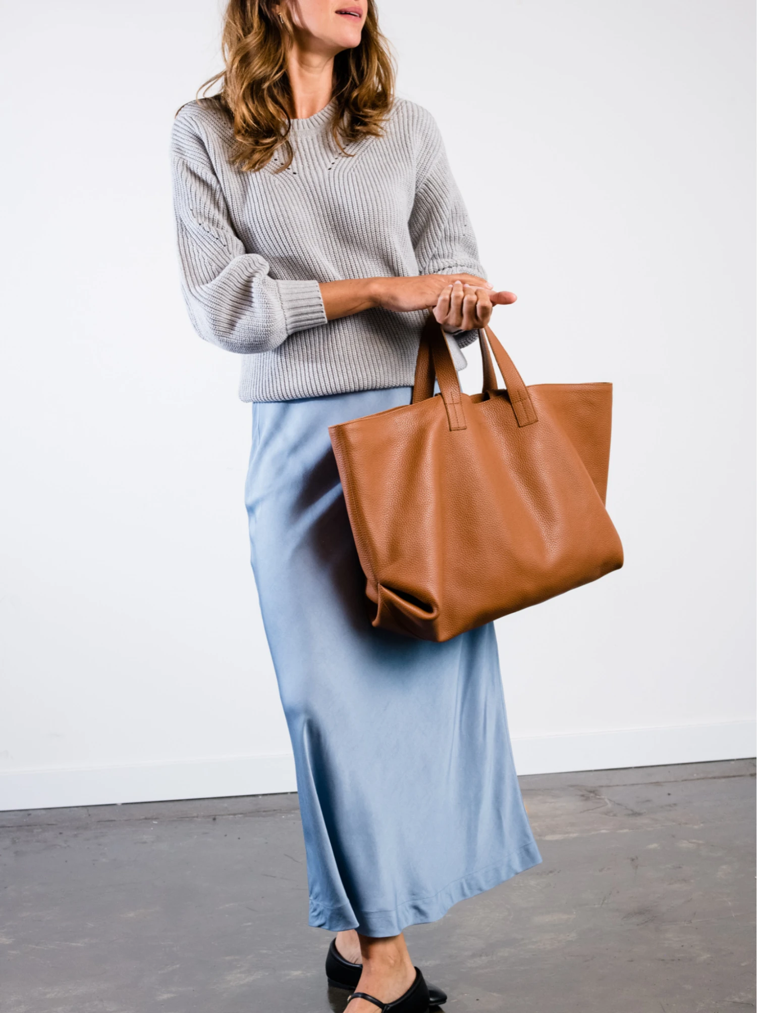 Large Foldable East/West Tote 3 Large Foldable East/West Tote - Image 3