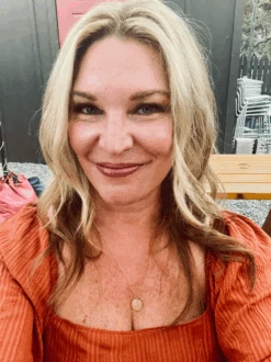 Jen Elephant Pendant Necklace -The Mist Sale Store JenElephantPendantNecklace Gold ABLE 3